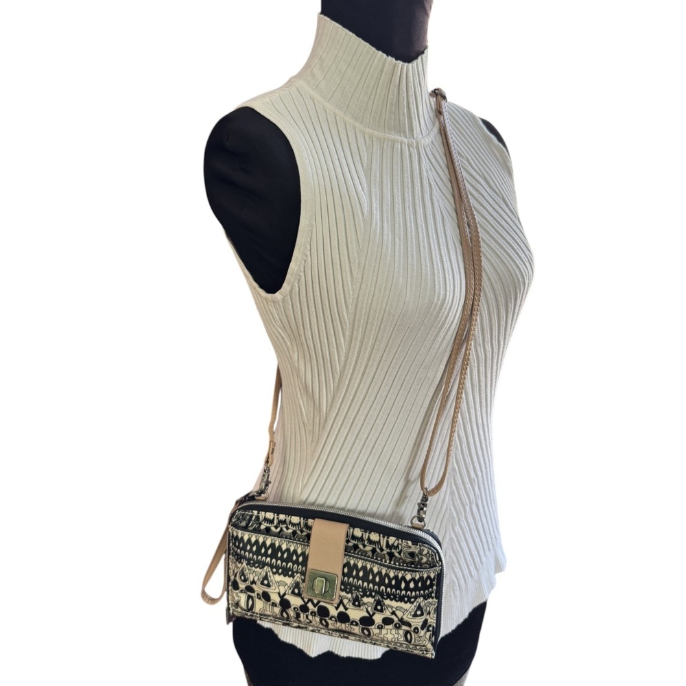 Sakroots Artist Circle Smartphone Cross-Body Bag Wallet Wristlet Black Cream Tan
